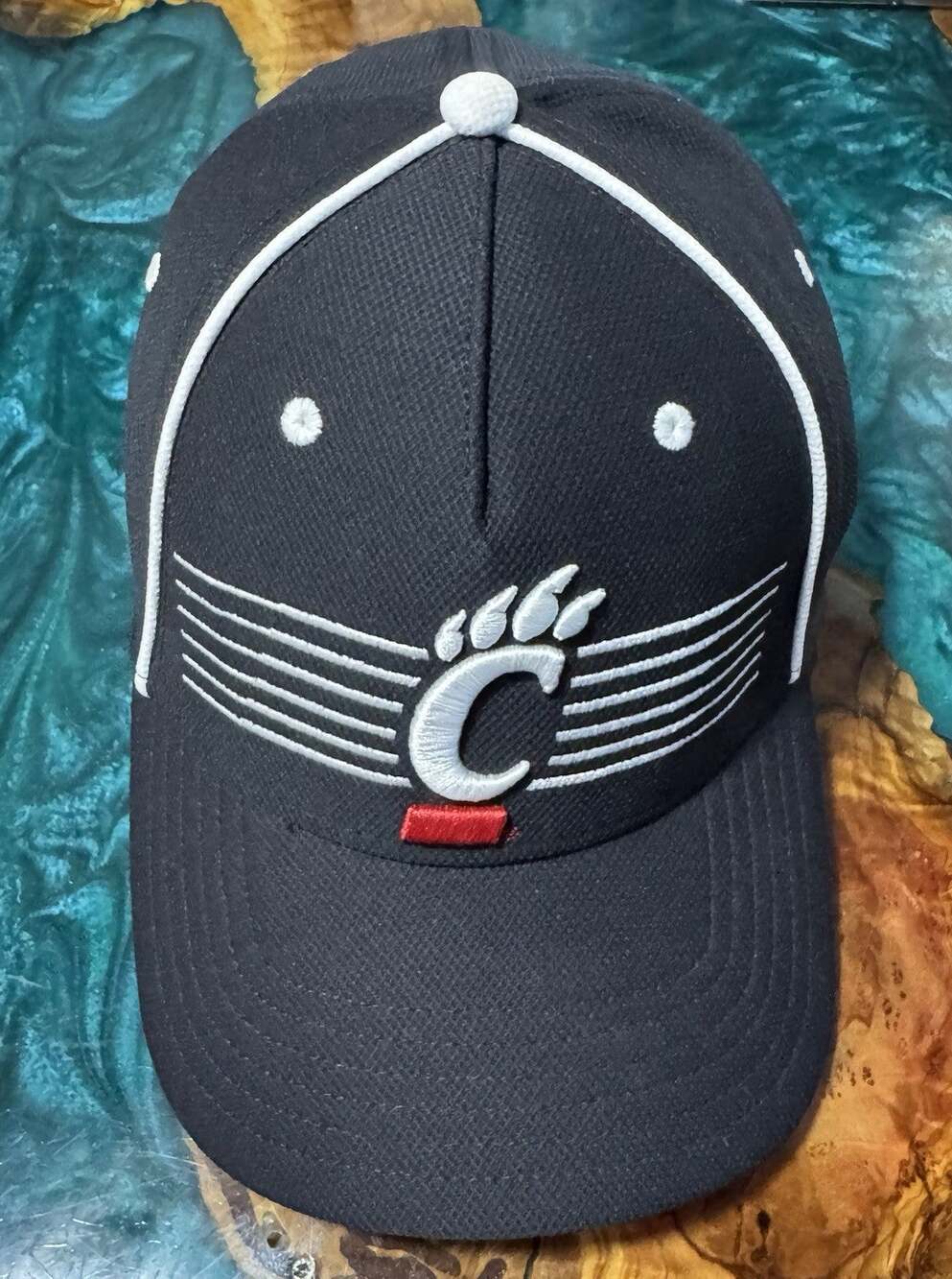 Cincinnati Bearcats Hat Cap Black White Under Armour Flex Fit L/XL